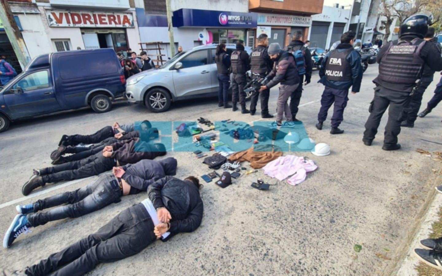 "Los Picantes de Chile" seguirán detenidos en La Plata, tras la entradera y persecución